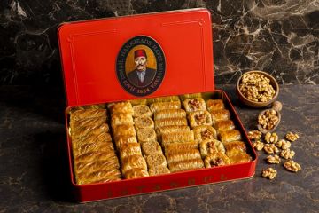 Hafız Mustafa, Walnut Mixed Baklava (Extra Large Box)