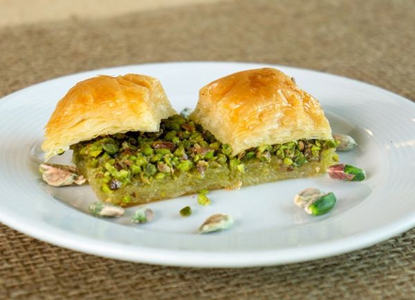Mehmet Yıldırım, Special Square Baklava with Pistachio 1000 Gr