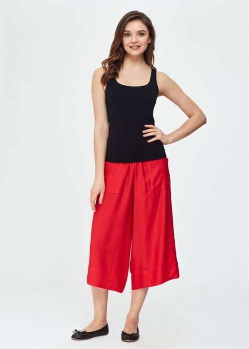 woven red wide-legged pants culotte