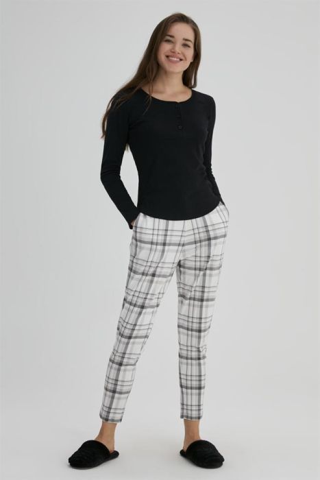 cream plaid women's sweatpants